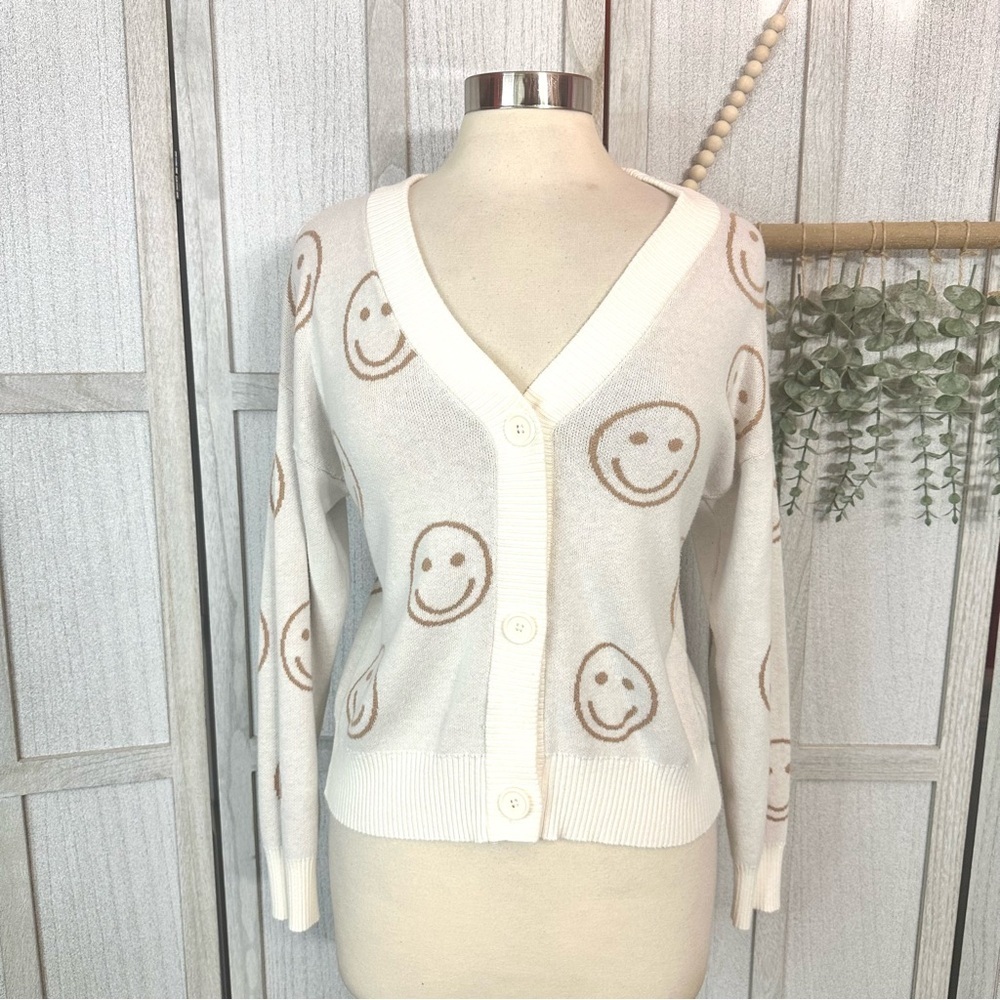 Nikka K Smiley Face Cardigan Sweater Cream Beige Hippie Vibes Fun Size Medium